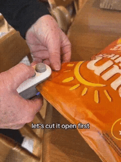 ✨ Seal Fresh, Cut Clean! ✂️🥡