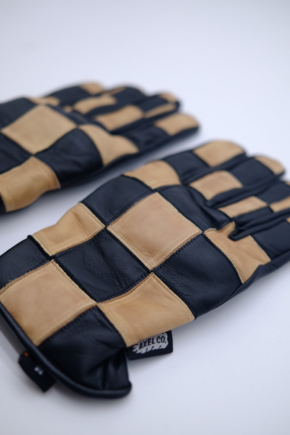 Armored Checkered Gloves