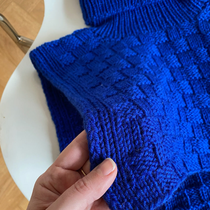 Easy Square Neck