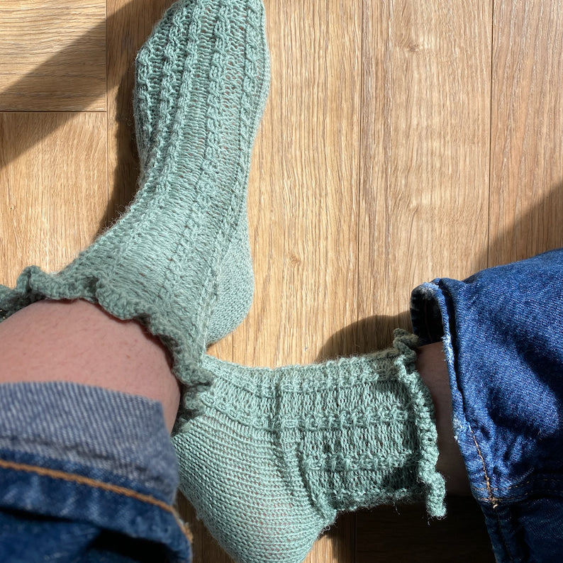 Easy Twist Socks