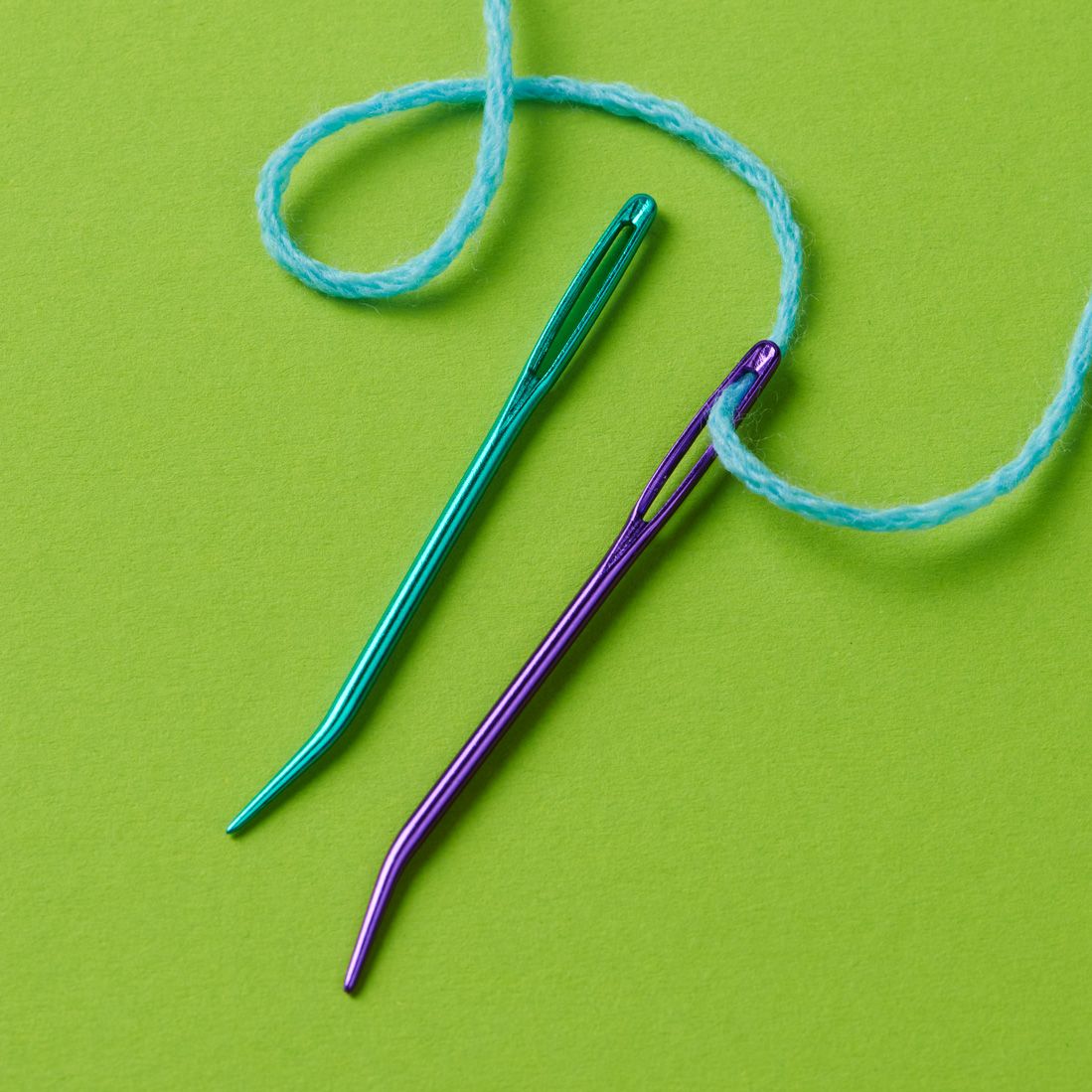 Wool Needles/Darning Needles with a Curved & Blunt Tip